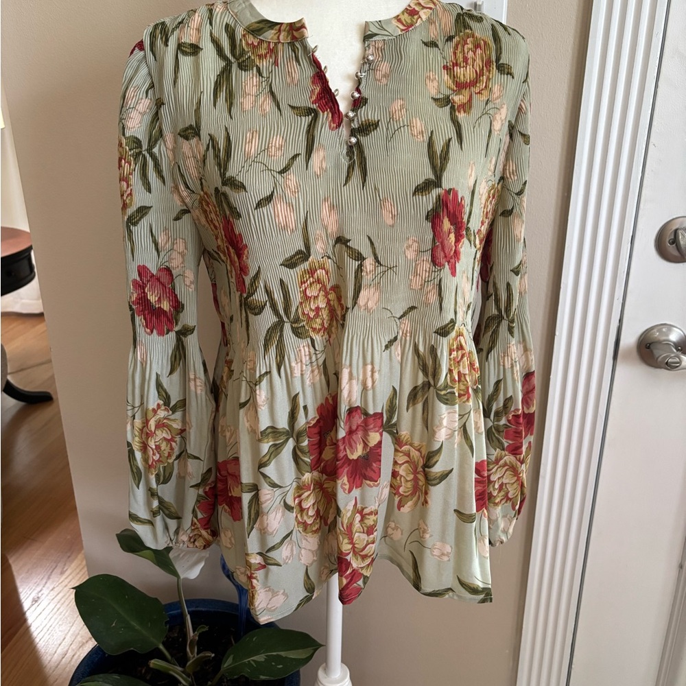 Spense Green and Red Floral Blouse